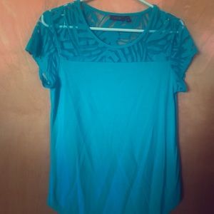 Women’s Apt 9 blouse